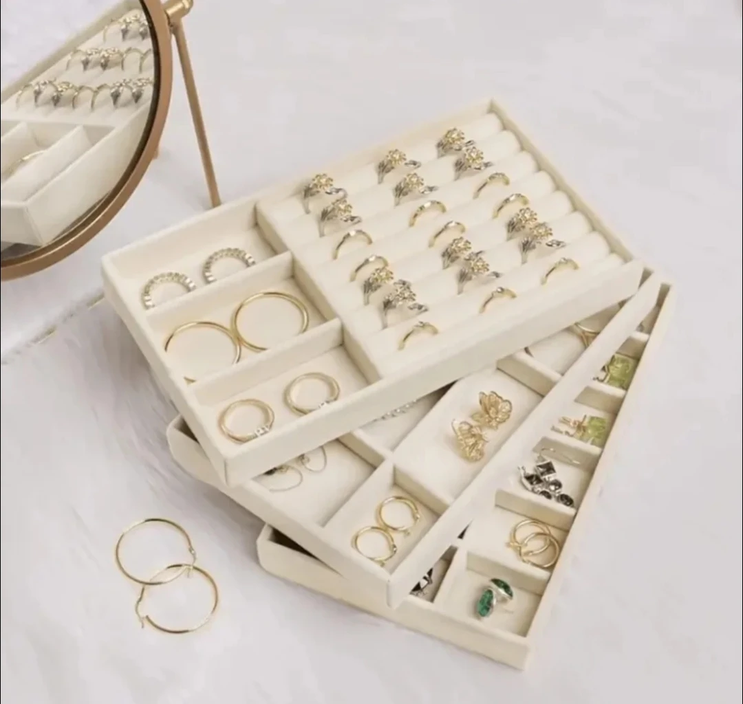 4-lü Dəst Aksesuar Orqanayzeri – Siyirtmə İçi Məxmər Zərgərlik Nizamlayıcı Set